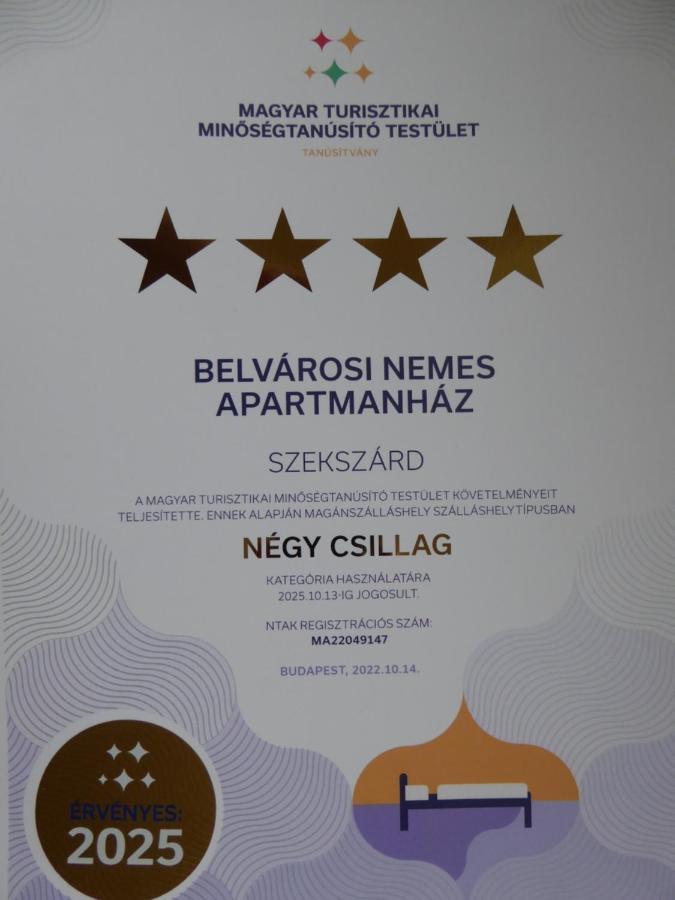 Belvarosi Nemes Apartmanhaz Szekszárd Exterior foto