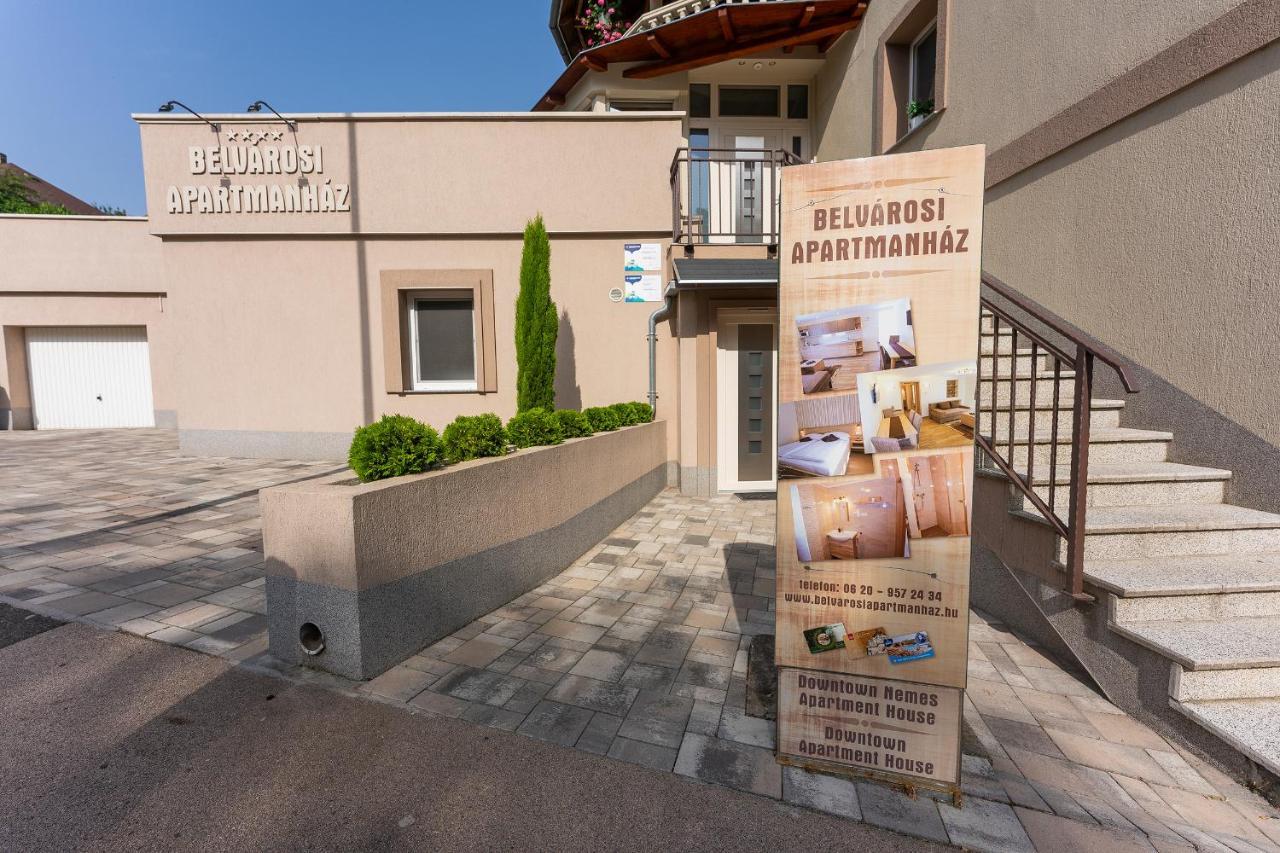 Belvarosi Nemes Apartmanhaz Szekszárd Exterior foto